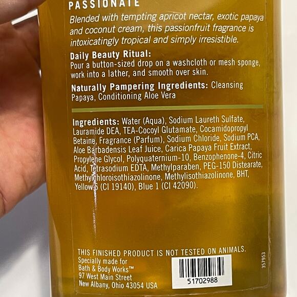 THE BODY SHOP Works Pleasures Rare Tropical Passionfruit Shower Gel - Picture 5 of 5